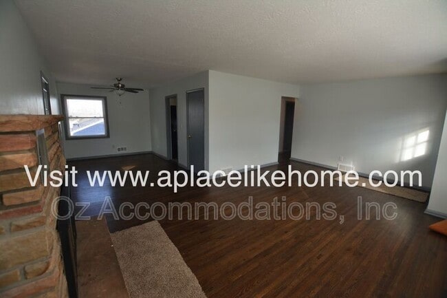 Photo - 4340 W 51st St