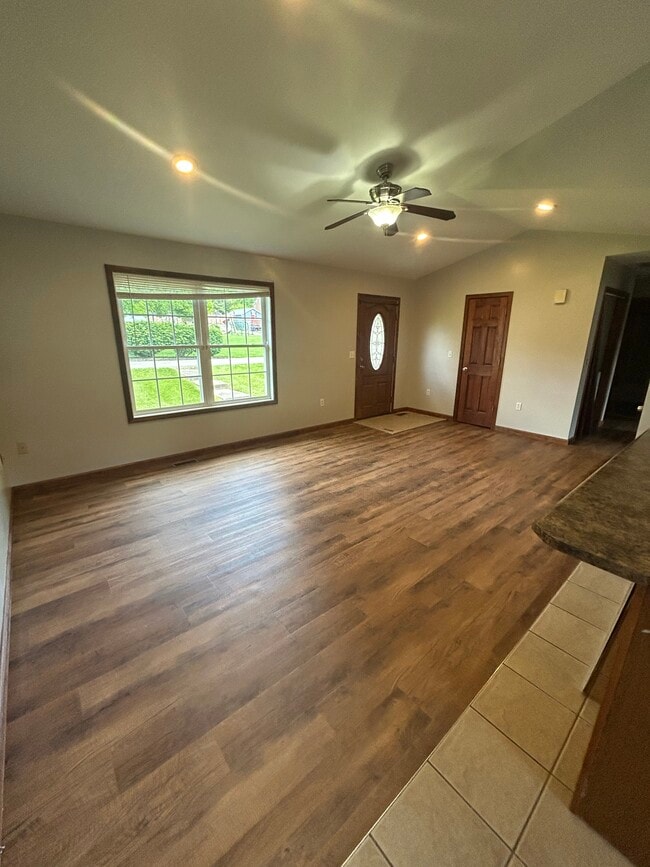 Photo - 22174 Vine St