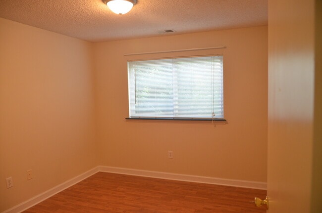 Dormitorio - 303 Smith Level Rd Unidad E23