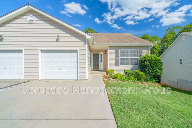 Building Photo - 1034 Brittany Deanne Ln