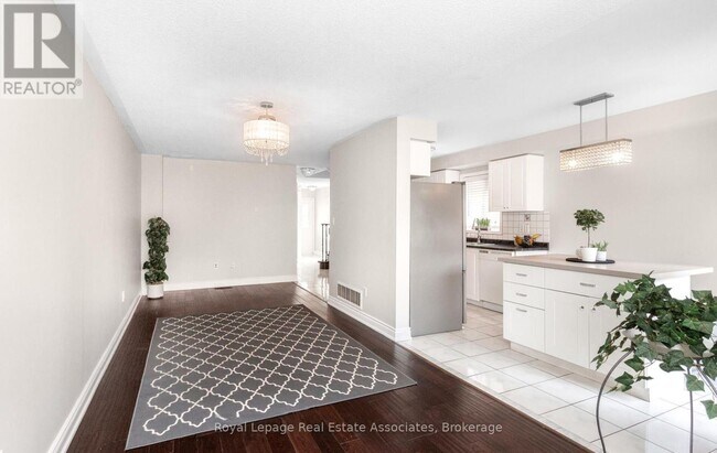 Photo - 116 Lake Louise Dr