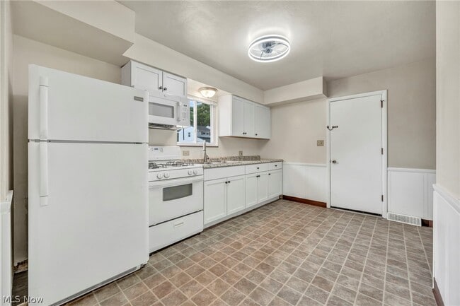15 Filmore Ave