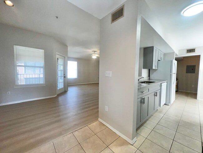 Photo - NEW-Remodeled bathroom & kitchen! NEW VINYL PLANK flooring & fresh paint! 2 bedroom 1 bath condo ...