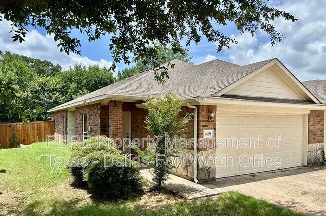 Building Photo - 1421 Piedmont Dr