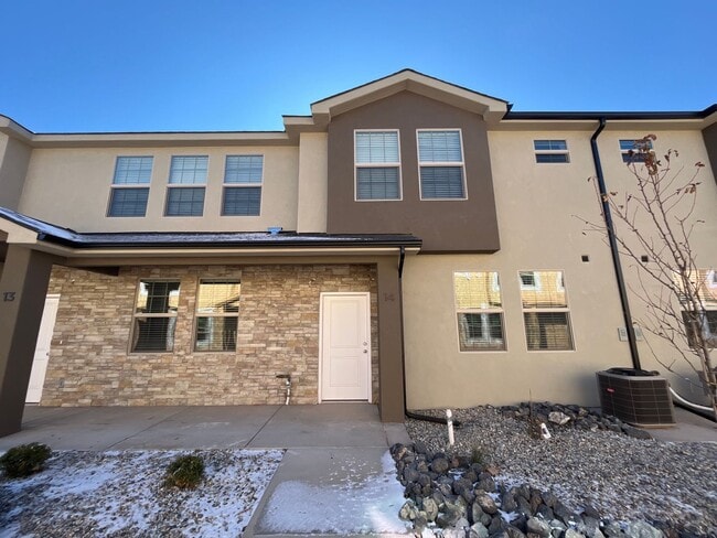 Building Photo - Arbor Park Community #14