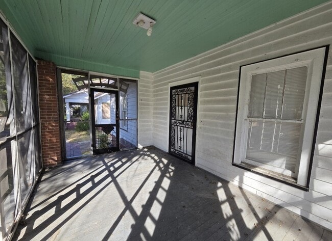 Photo - 1182 Brentwood Ave