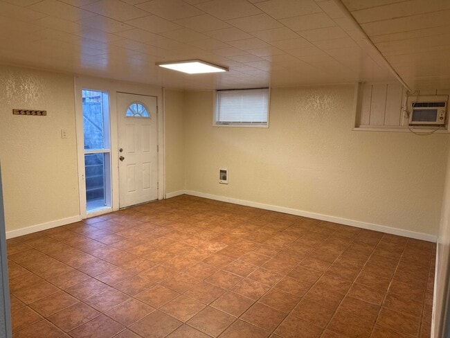 Photo - 902 S 29th Ave Unit 1