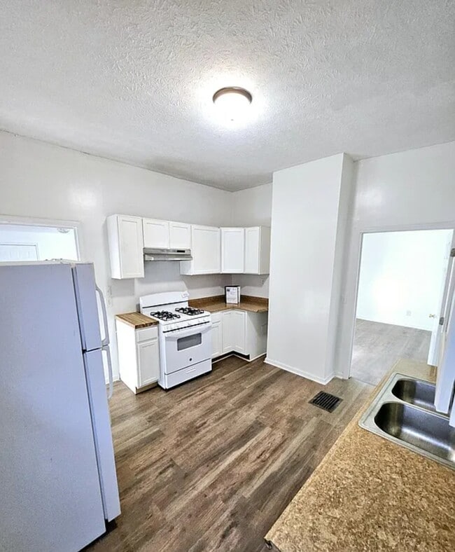 Photo - 2318 Greenwood Ave