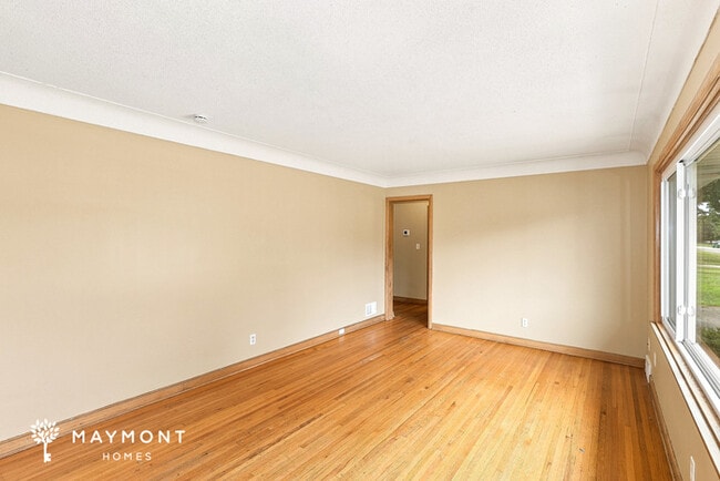 Photo - 5849 N Colfax Ave