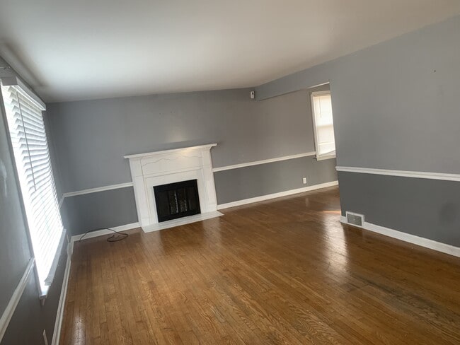 Photo - 2433 Gladwae Dr