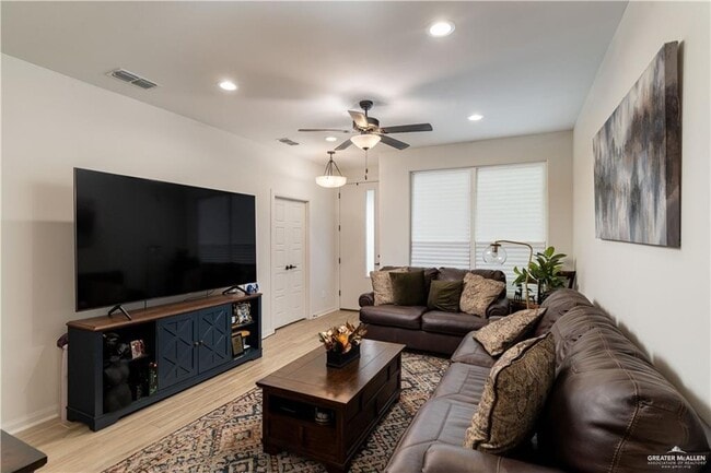 Photo - 25 Xavier Ave