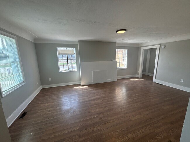 Photo - 15065 Gilchrist St