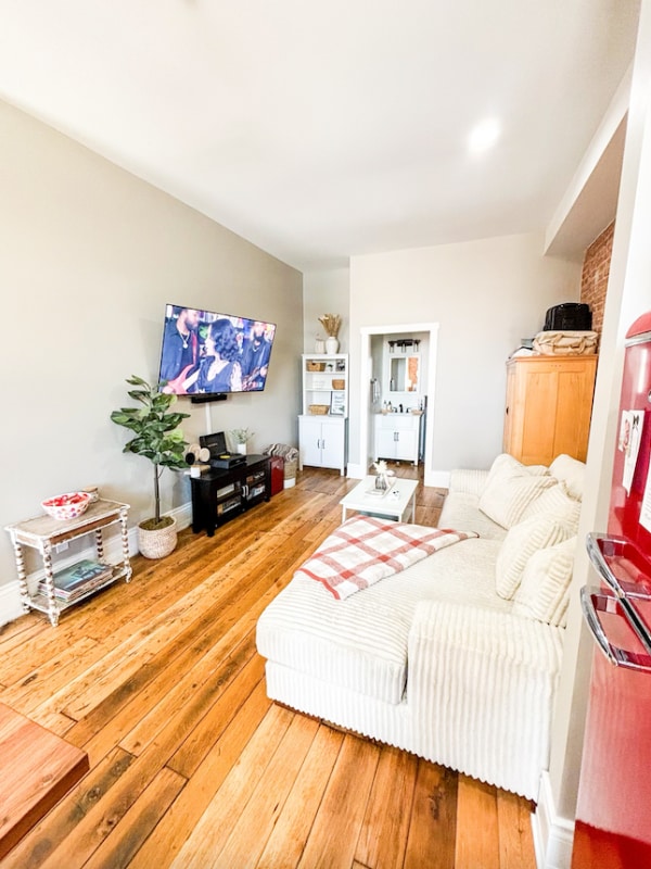 Photo - 37 Monument Sq Unidad I