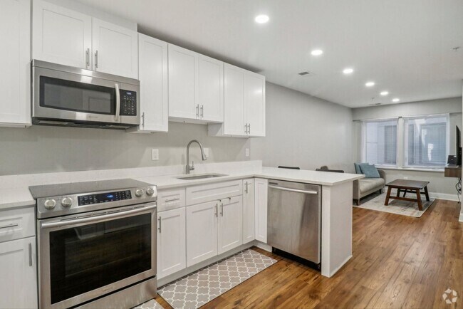 Building Photo - Modern 2-Bedroom with In-Unit W/D on Georg... Rental