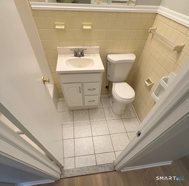 Photo - 239 Old Farms Rd Unit 16D