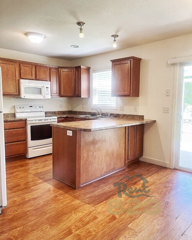25 Meredith Dr