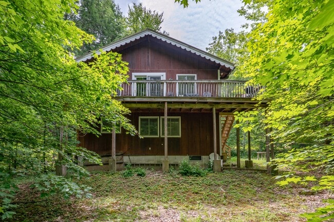 51 White Birch Dr
