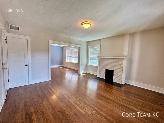 Photo - 4345 Harrison St Unidad 4347-2S