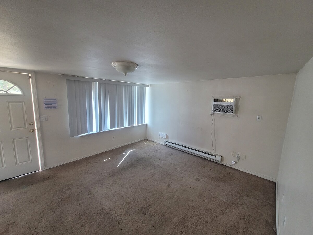 Photo - 401 Sanford Ave