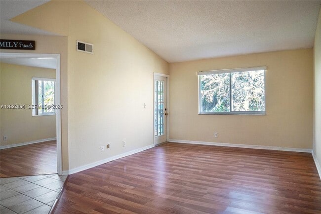 Photo - 4035 W McNab Rd Unidad F311