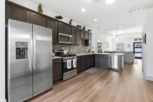 Photo - 2173 Local Rebel Lp