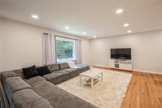 Photo - 235 Douglas Rd