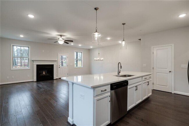 Photo - 1095 Lawanna Dr