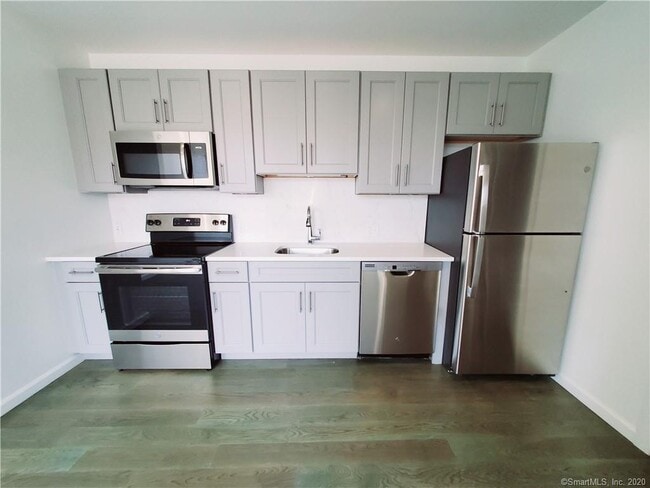 Building Photo - 36 Atlantic St Unit 402