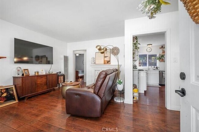 Photo - 1341 S Towner St