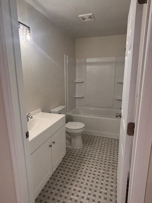 Photo - 110 Davis St N