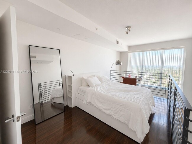 Photo - 60 SW 13th St Unit 2613