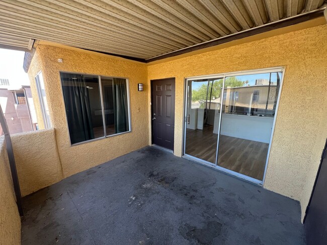 1534 Hialeah Dr