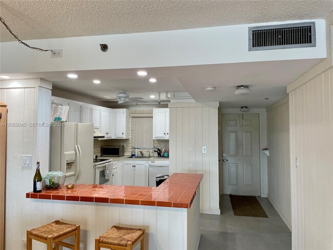 Photo - 3150 W Rolling Hills Cir Unidad 201
