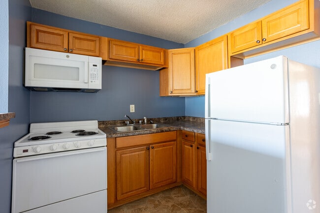1BR, 1BA - 534SF - Kitchen