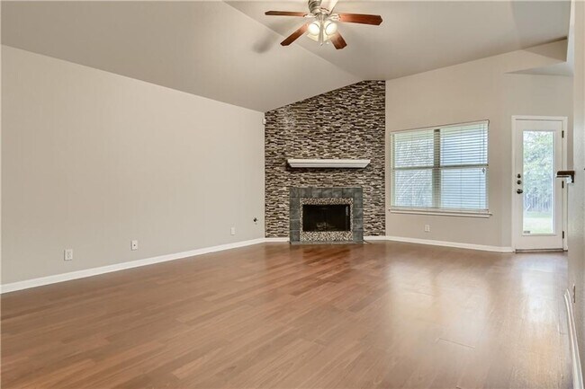 Photo - Newly Remodeled 3/2 House in Hutto