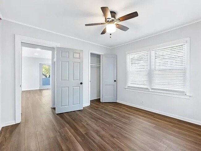 Photo - 845 Oak St SW