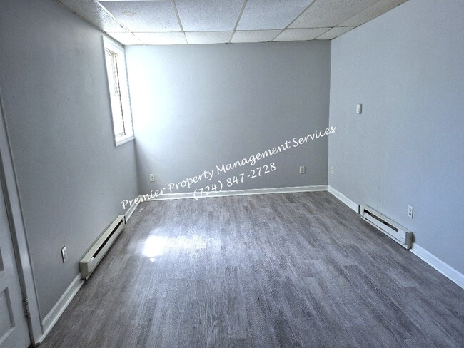 Photo - 542 Midland Ave