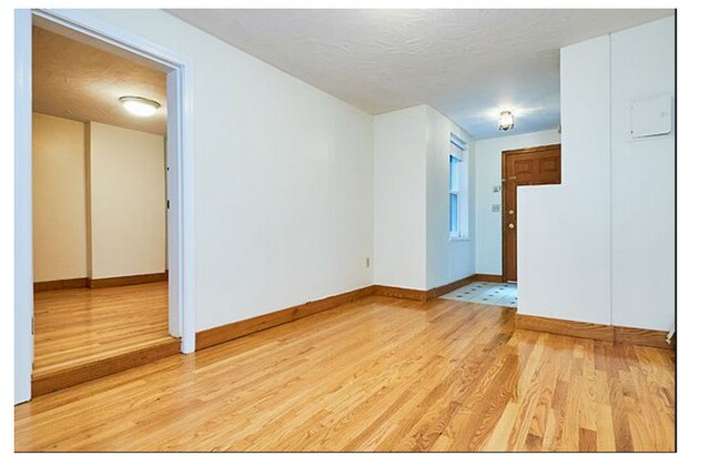 Photo - 39 Charles St