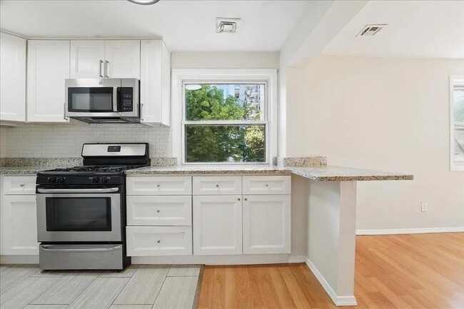 Photo - 12 Saddlewood Ct