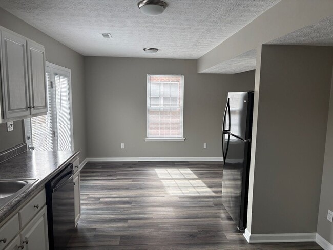 Photo - 804 Barry Ct Unit 804 Barry Ct. Apt B