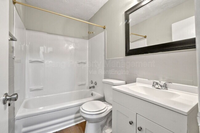 Photo - 318 N 43rd St