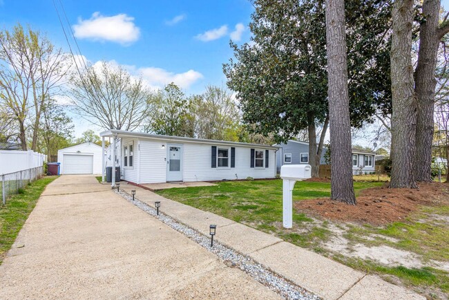 Photo - 3 Bed 1 Bath Home for Rent in Chesapeake