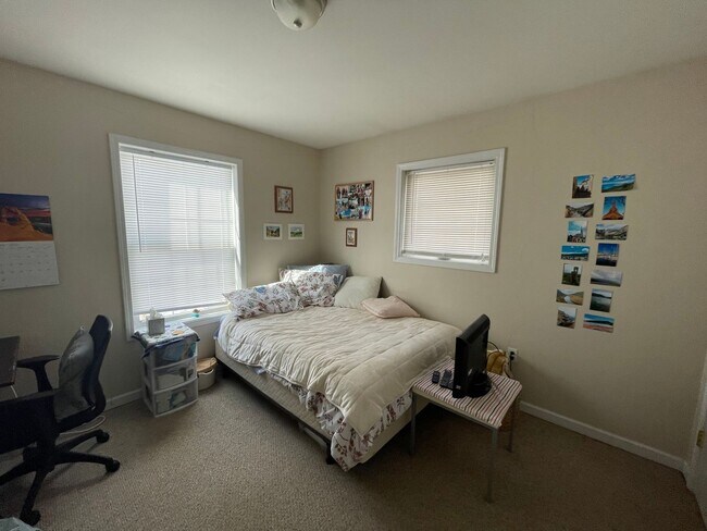 Photo - 644 Hudson St