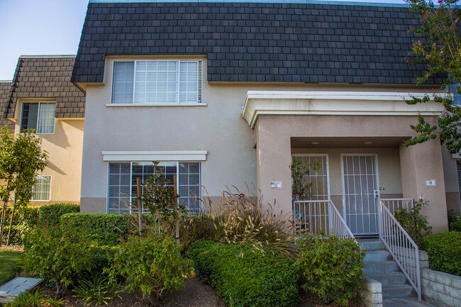 Photo - 19111 Hamlin St Townhome