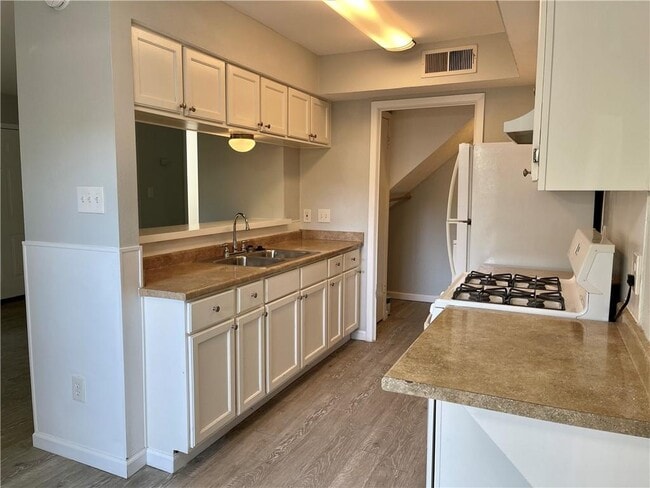 Photo - 1312 Southport Dr