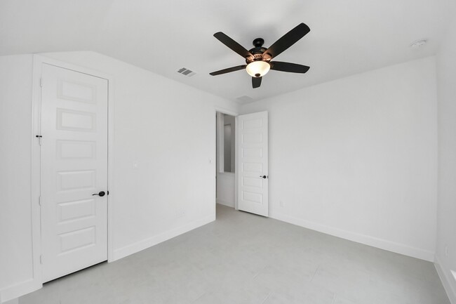 Building Photo - 8706 Incandesce Rise Dr