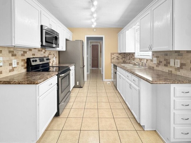 Photo - 5955 E 36th St