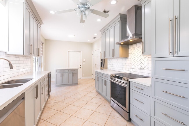 Photo - 17720 Candlewood Terrace