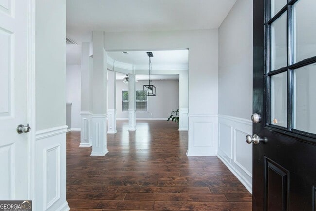Photo - 310 Sugarberry Ln