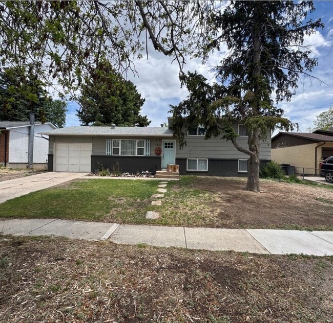 Building Photo - 1529 Sawyer Way